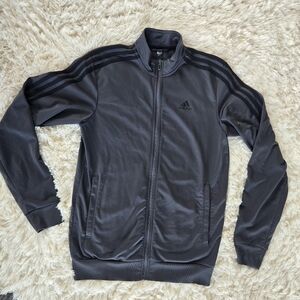 Adidas Grey Tracksuit. Zip Up. Size Small. Smoke Free Home.